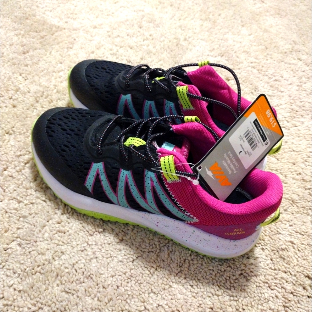 Girls sneakers size 3